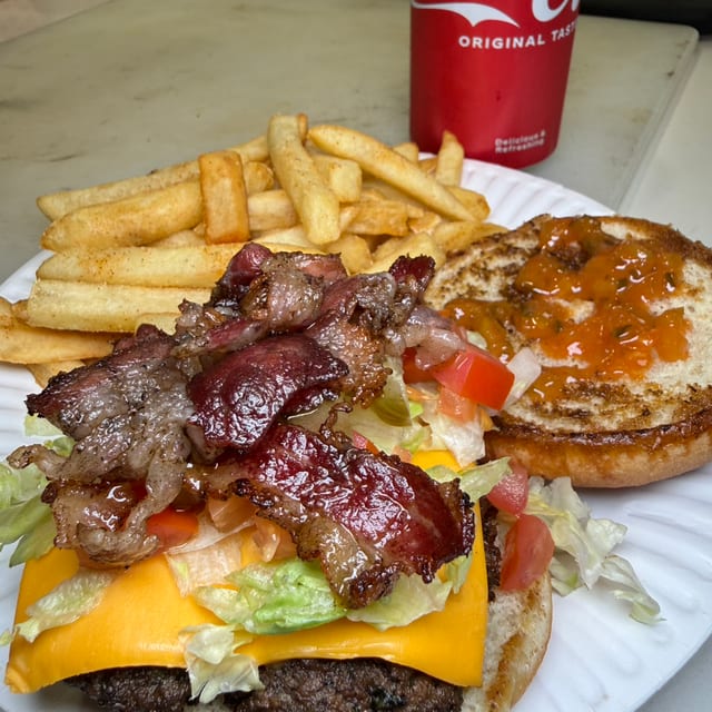 Halal Smash Burger Combo.